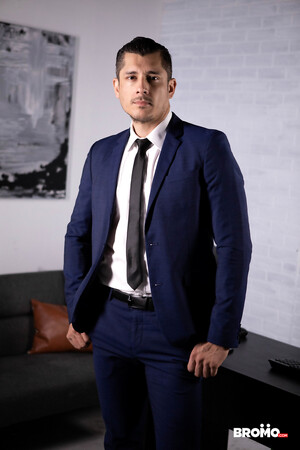 Bromo Bo Sinn, Rocky Vallarta