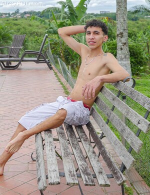 Columbian skinny twink Arty Alan shows his big uncut dick