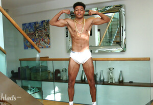 Straight Young & Extremely Ripped Tyler shows his perfect body